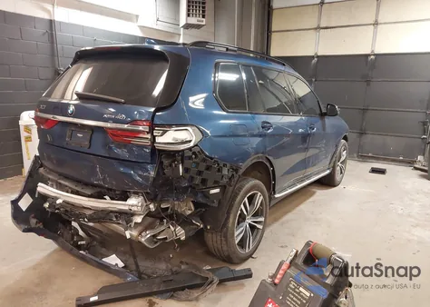 2021 BMW X7 xDrive40I z USA, uszkodzony, nr VIN 5UXCW2C03M9E70013